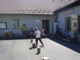 DD 2010 před úřadem