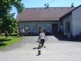 DD 2010 před úřadem